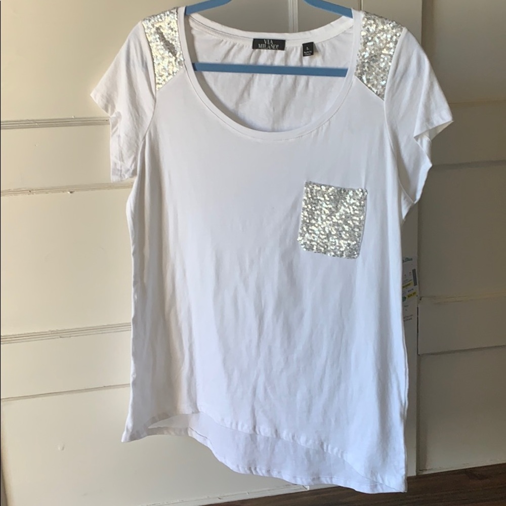 White T-shirt